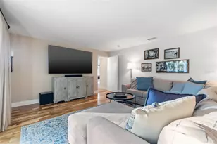 935 Eden Isle Dr NE, Saint Petersburg, FL 33704 - Photo 30