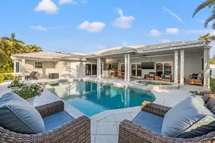 935 Eden Isle Dr NE, Saint Petersburg, FL 33704 - Photo 58