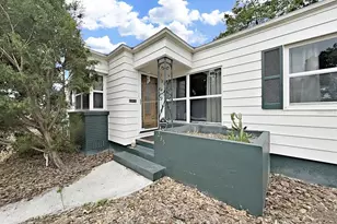 235 38th St S, Saint Petersburg, FL 33711 - Photo 1