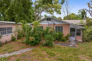 805 W 129th Ave, Tampa, FL 33612 - Photo 2