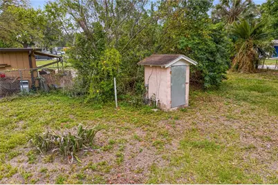 805 W 129th Avenue, Tampa, FL 33612 - Photo 14