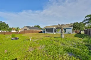 10540 Carloway Hills Dr, Wimauma, FL 33598 - Photo 32
