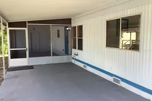 34928 Hawkiowa Rd, Dade City, FL 33523 - Photo 4