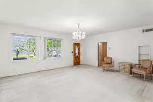 101 Pampas Ave, Tarpon Springs, FL 34689 - Photo 8