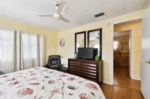 66 Royal Palm Cir, Largo, FL 33778 - Photo 40