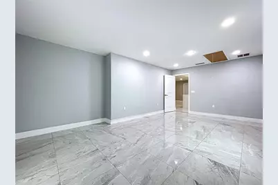 7609 Barry Road, Tampa, FL 33615 - Photo 40