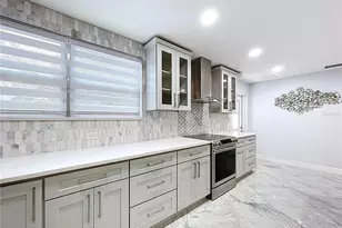 7609 Barry Rd, Tampa, FL 33615 - Photo 26