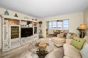 5108 Brittany Dr S, Saint Petersburg, FL 33715 - Photo 10