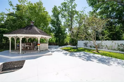 3302 W Caracas Street, Tampa, FL 33614 - Photo 2