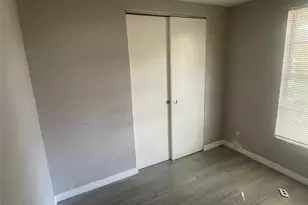 1004 57th Ave Pl E, Bradenton, FL 34203 - Photo 12