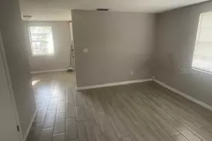 1004 57th Ave Pl E, Bradenton, FL 34203 - Photo 2