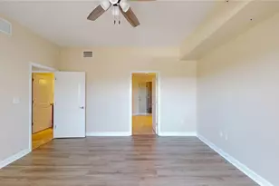 2305 Edgewater Dr, Orlando, FL 32804 - Photo 6