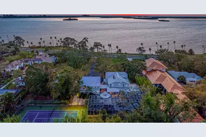 147 & 139 Edgewater Drive, Dunedin, FL 34698 - Photo 1