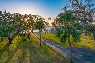 147 & 139 Edgewater Dr, Dunedin, FL 34698 - Photo 94