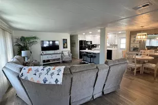 825 Coconut Palm St, Largo, FL 33778 - Photo 10