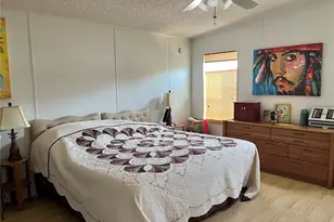 357 Mount Saxon Ave NE, Saint Petersburg, FL 33702 - Photo 14