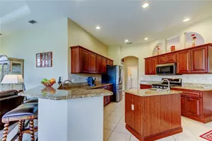 522 Planters Manor Way, Bradenton, FL 34212 - Photo 10