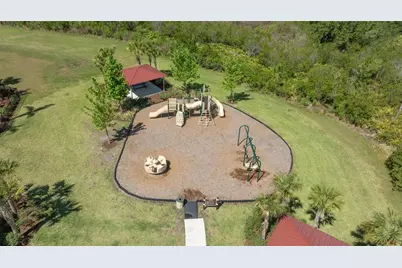 33105 Major Oak Drive, Wesley Chapel, FL 33545 - Photo 40