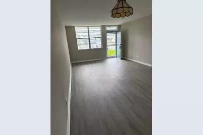 4715 Bay Street NE #119, Saint Petersburg, FL 33703 - Photo 6