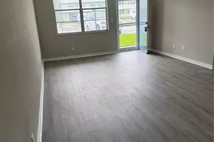 4715 Bay St NE, Saint Petersburg, FL 33703 - Photo 6