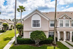 724 Kensington Lake Cir, Brandon, FL 33511 - Photo 2