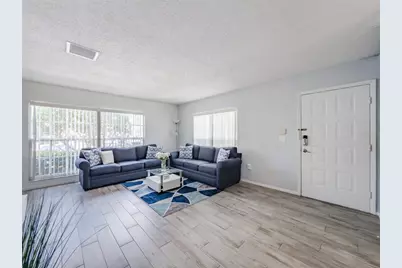 724 Kensington Lake Circle, Brandon, FL 33511 - Photo 30