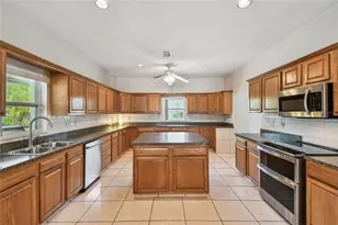 284 Peninsula Ave, Tarpon Springs, FL 34689 - Photo 16