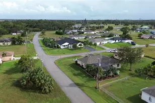 2221 NE 25th Terrace, Cape Coral, FL 33909 - Photo 2