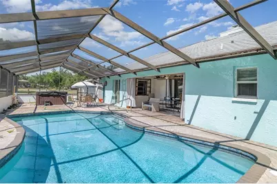 1305 Greenfield Circle, Venice, FL 34292 - Photo 4