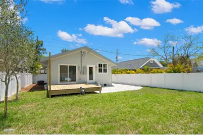 422 24th Street N, Saint Petersburg, FL 33713 - Photo 4