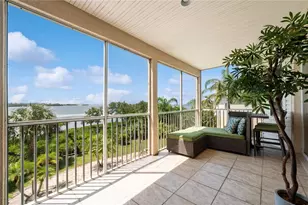 1661 Seabreeze Dr, Tarpon Springs, FL 34689 - Photo 58