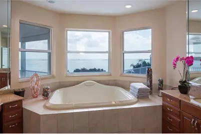 1661 Sea Breeze Drive, Tarpon Springs, FL 34689 - Photo 32