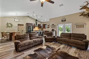 35657 Ashley Ln, Dade City, FL 33523 - Photo 14