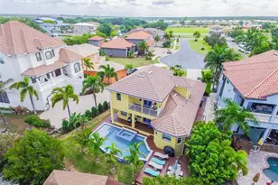 539 Treviso Dr, Apollo Beach, FL 33572 - Photo 2