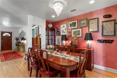 2421 Brevard Road NE, Saint Petersburg, FL 33704 - Photo 8