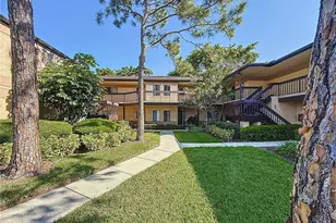 2693 Sabal Springs Cir, Clearwater, FL 33761 - Photo 4