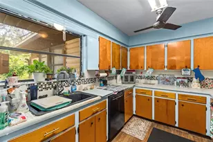 29133 Lawton Dr, Nobleton, FL 34661 - Photo 10