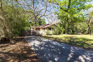 29133 Lawton Dr, Nobleton, FL 34661 - Photo 6