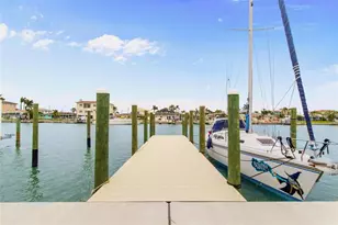 525 Lillian Dr, Madeira Beach, FL 33708 - Photo 12