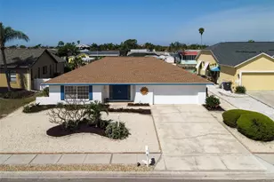 6528 Santiago Ct, Apollo Beach, FL 33572 - Photo 2