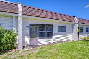 13870 Oakwood Ln, Seminole, FL 33776 - Photo 30