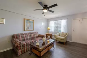 1950 59th Ave N, Saint Petersburg, FL 33714 - Photo 6