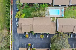 3706 Greenery Ct, Tampa, FL 33618 - Photo 32