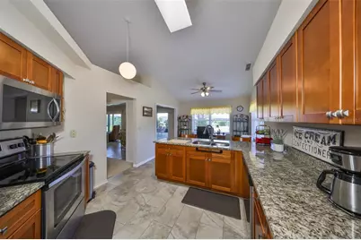 2004 Berry Roberts Drive, Sun City Center, FL 33573 - Photo 10