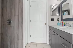 9327 Pontiac Dr, Tampa, FL 33626 - Photo 38