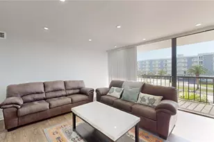 400 Island Way, Clearwater Beach, FL 33767 - Photo 6