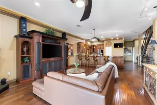 107 Athenian Way, Tarpon Springs, FL 34689 - Photo 14