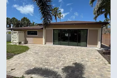 833 Lantana Avenue, Clearwater Beach, FL 33767 - Photo 4