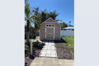 833 Lantana Avenue, Clearwater Beach, FL 33767 - Photo 8