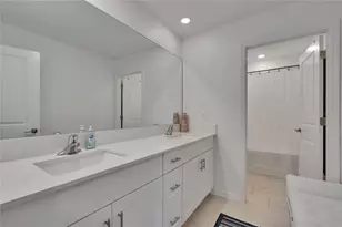 34780 Rainville Loop, Zephyrhills, FL 33541 - Photo 28